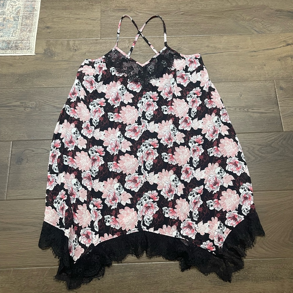 Torrid skull with black lace